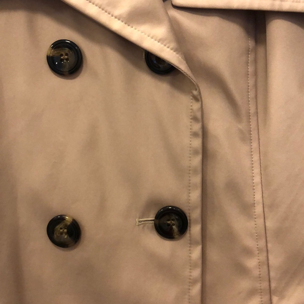 Spring trench coat - Picture 3 of 6